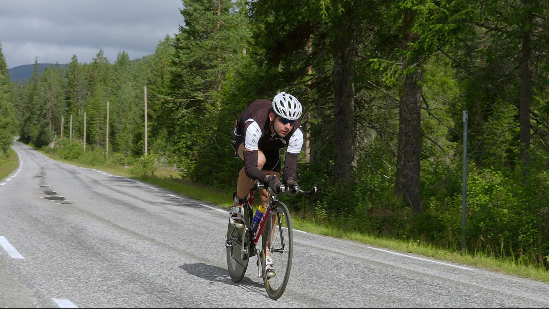 当足球与F1在奇迹中交汇,毕尔巴鄂的翻盘与库尔图瓦的赛道接管