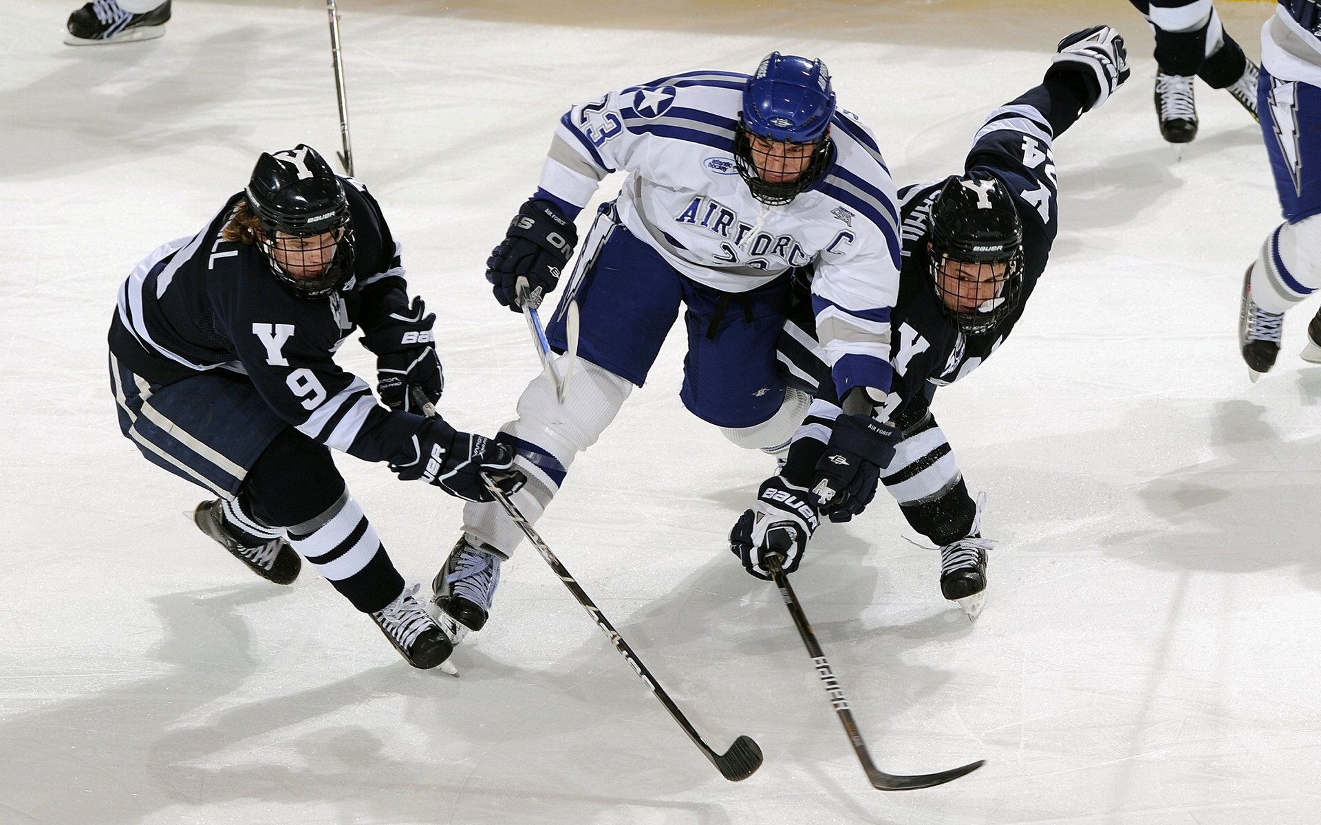 欧冠决赛之夜，詹姆斯攻防两端统治