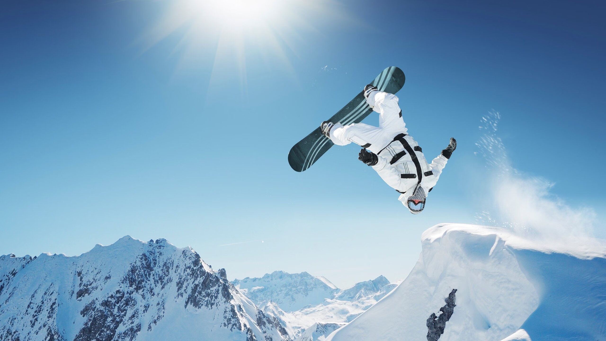 法网绝杀澳网，兹维列夫扛起全队的救赎之路