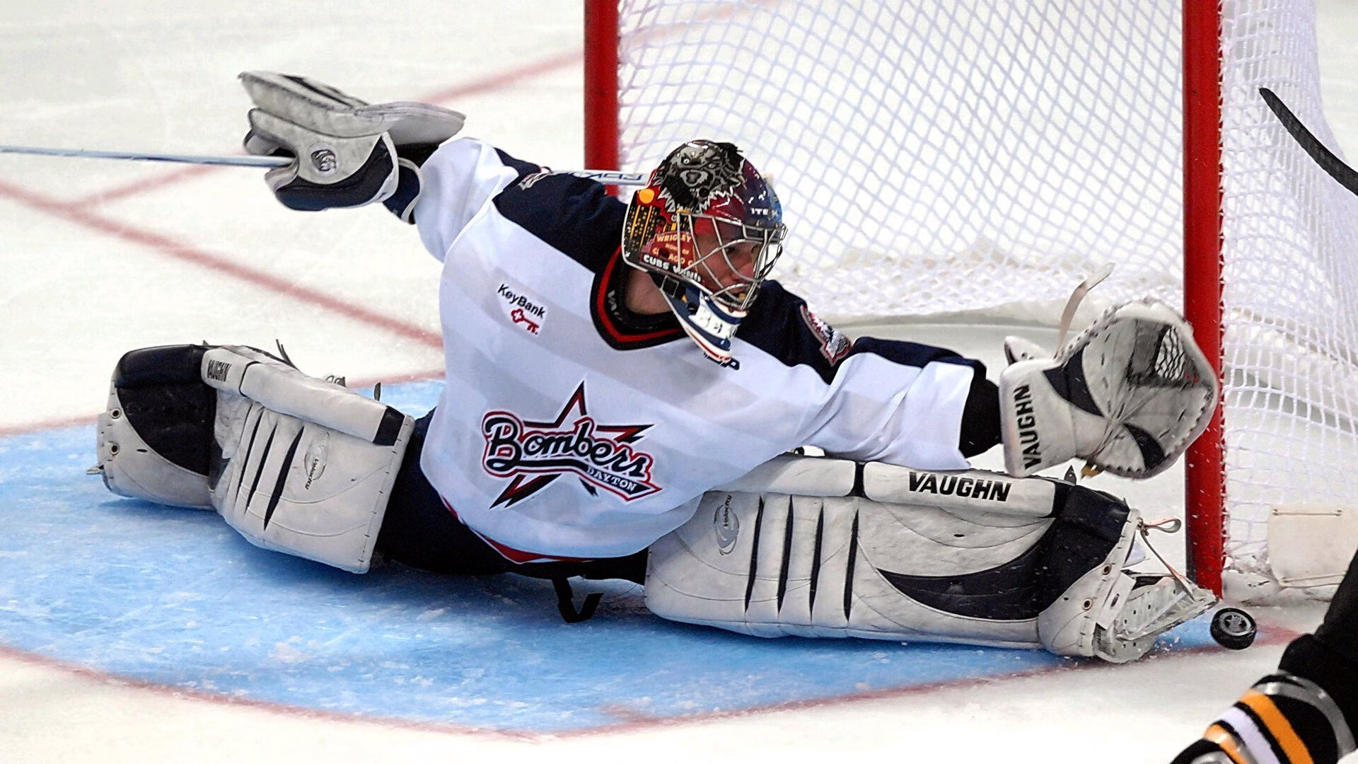 双线告捷，国乒男团轻取宿敌，奥恰洛夫单骑主宰全场