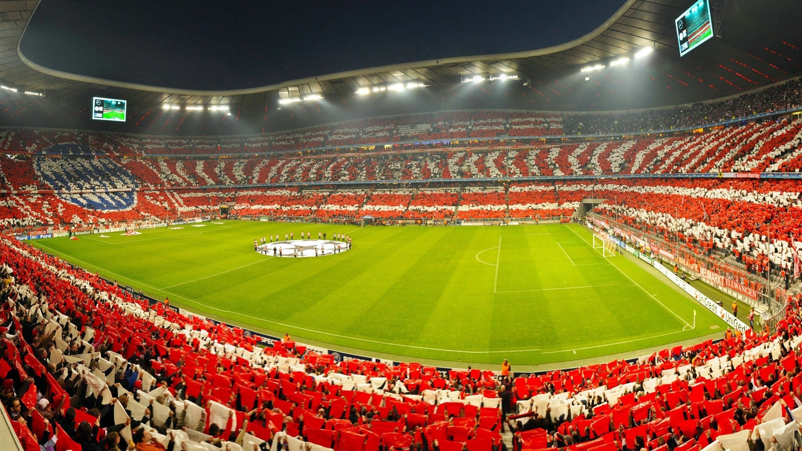 红黑军团欧战告捷，马丁内利一鸣惊人，AC米兰力克奥地利对手背后的战术革新